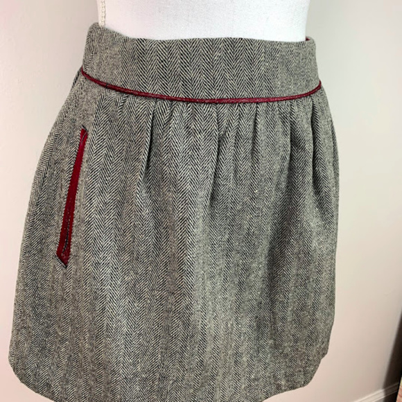 Women's Superdry Herringbone Skirt Size S NWT - Picture 2 of 7